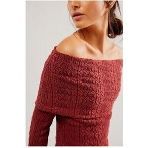 Free People women’s Off the Shoulder Maple Sweater size XS NWT